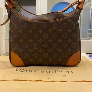 Louis Vuitton Boulogne Handbag Monogram Canvas 30